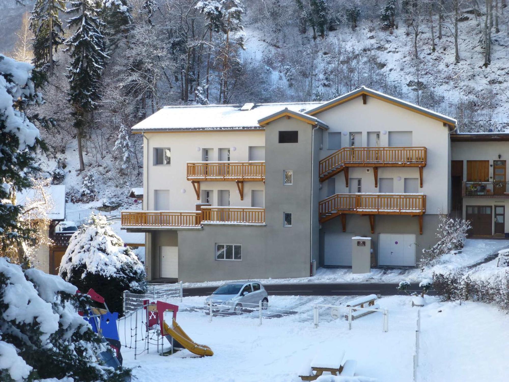 Appartement Neuf 2* Au Centre De Brides Avec Terrasse, Proche Telecabines Et Commerces - Fr-1-512-41 Brides-les-Bains Exterior foto