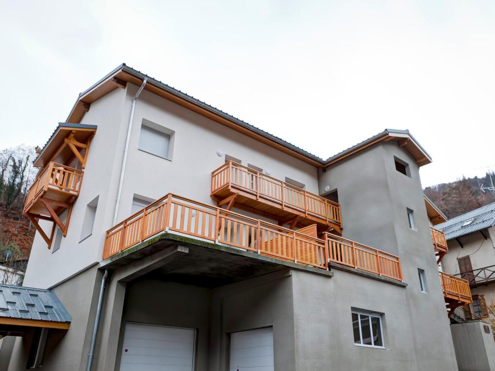 Appartement Neuf 2* Au Centre De Brides Avec Terrasse, Proche Telecabines Et Commerces - Fr-1-512-41 Brides-les-Bains Exterior foto